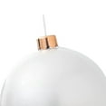 thumbnail image 2 of Bola inflable de Navidad con luz LED Bola decorada con PVC (Blanco 65 cm), 2 of 7