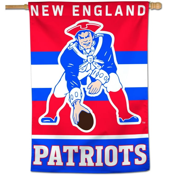 WinCraft New England Patriots 28" x 40" Retro Single-Sided Vertical Banner