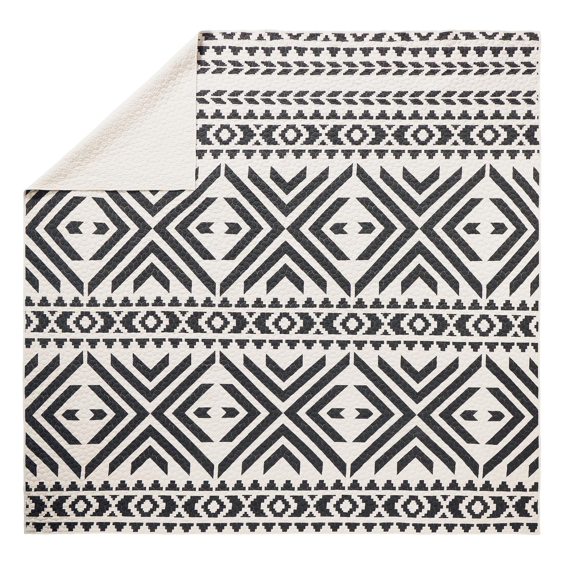 Queen Ranch 2-Piece Black/White Cotton Quilt Set - Twin/Twin XL, All Ages
