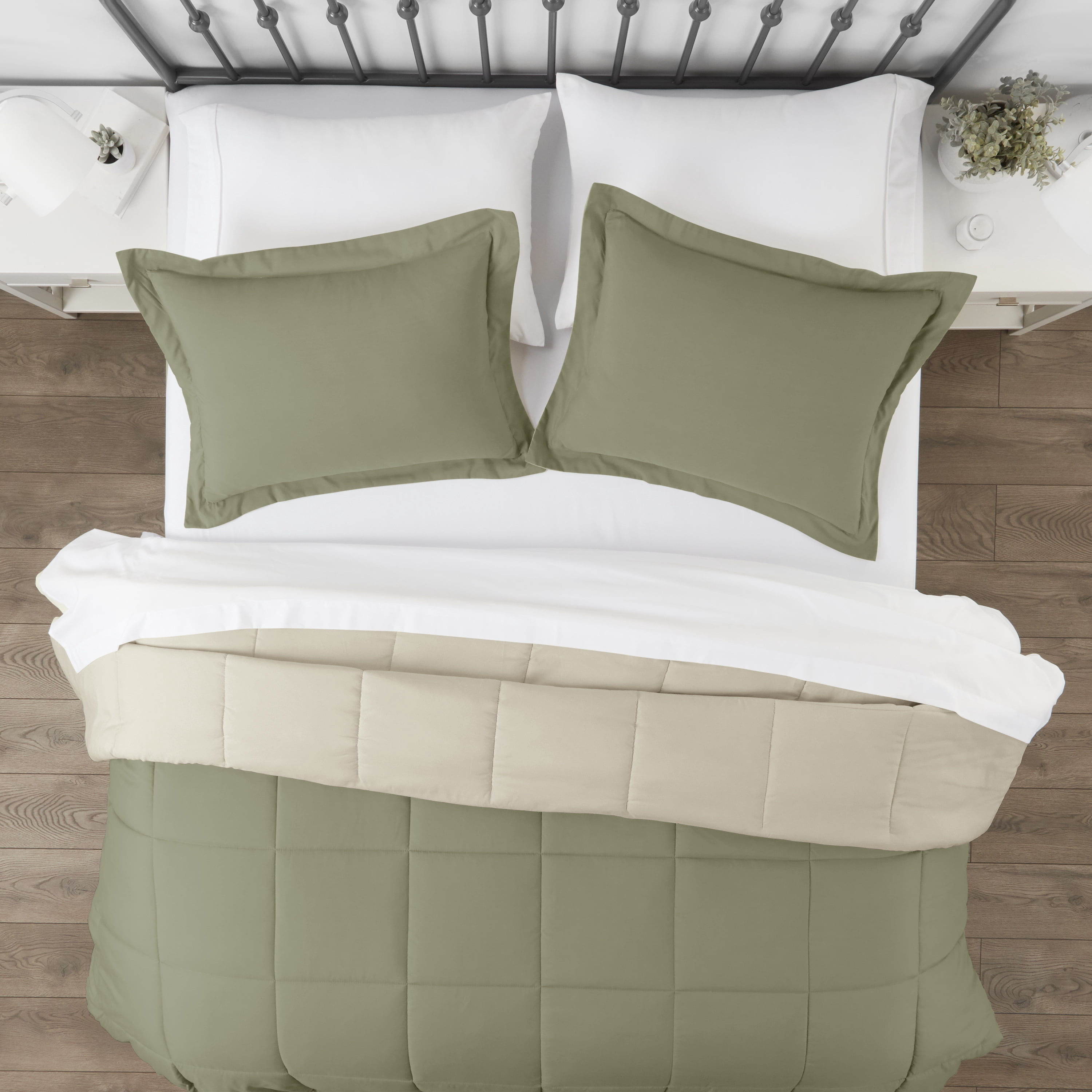Noble Linens Soft 2-Piece Sage & Ivory Reversible All Season Lightweight Down Alternative Comforter Set, Twin/Twin XL
