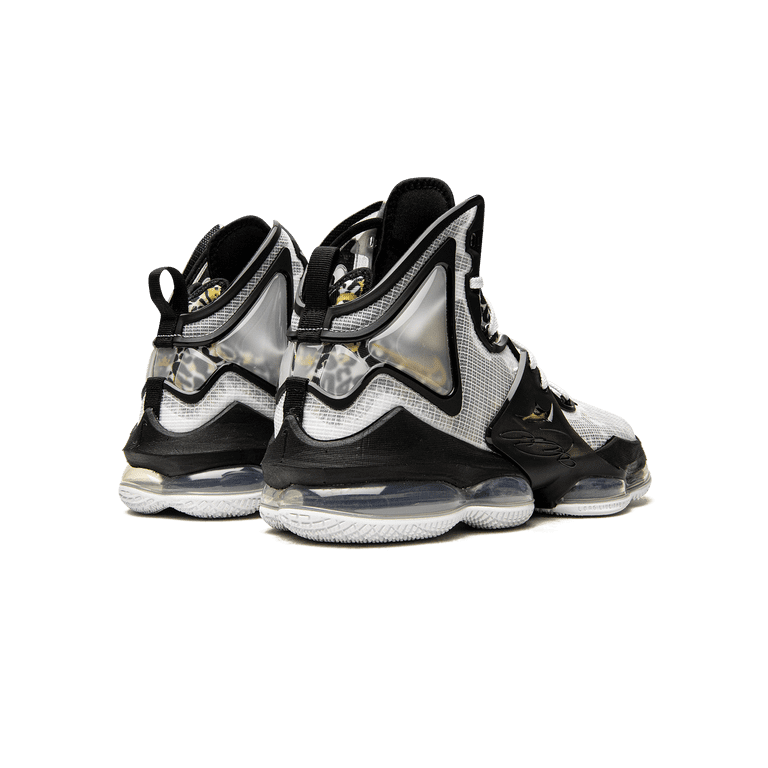 NIKE MENS LeBron 19 
