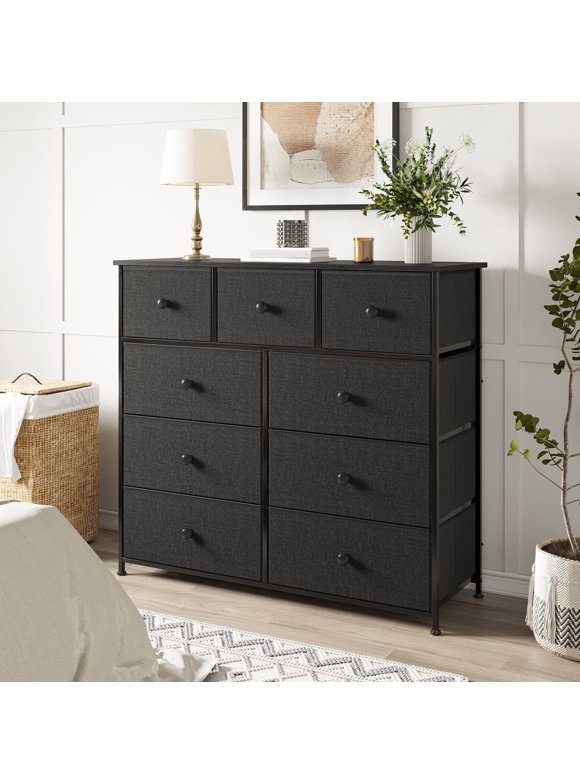 Dressers & Chest of Drawers