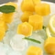 thumbnail image 4 of Paquete de 3 bandejas para cubitos de hielo, moldes de cubitos de hielo con forma de panal de abeja de silicona con tapas para whisky, cóctel Vhermosa Utensilios de Cocina, 4 of 7