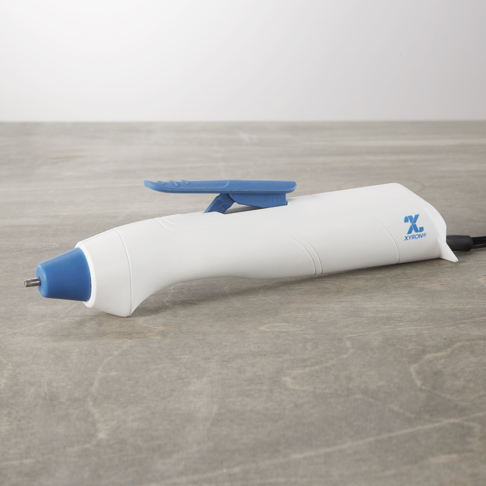 Xyron Mini Hot Glue Pen