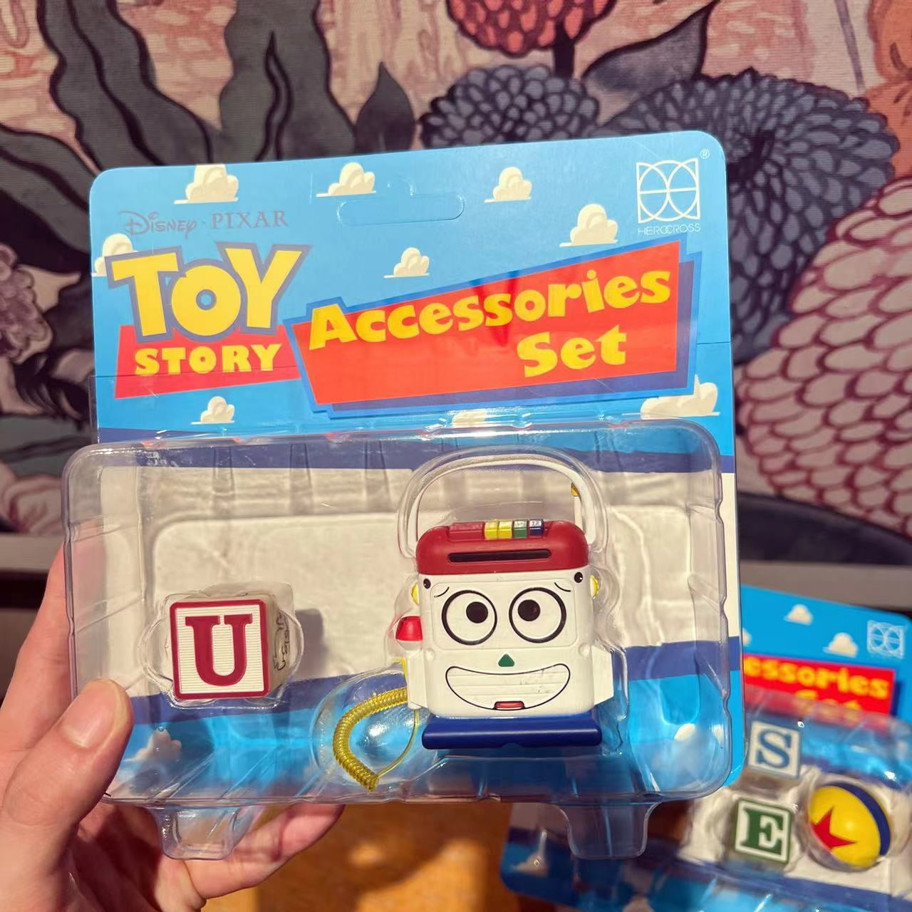 トイ・ストーリー TOY STORY ミスターマイク　ウィージィー　フィギュア 7CM Disney Herocross Cute Toy Story Wheezy Chuckies Sparks Mr.Mike