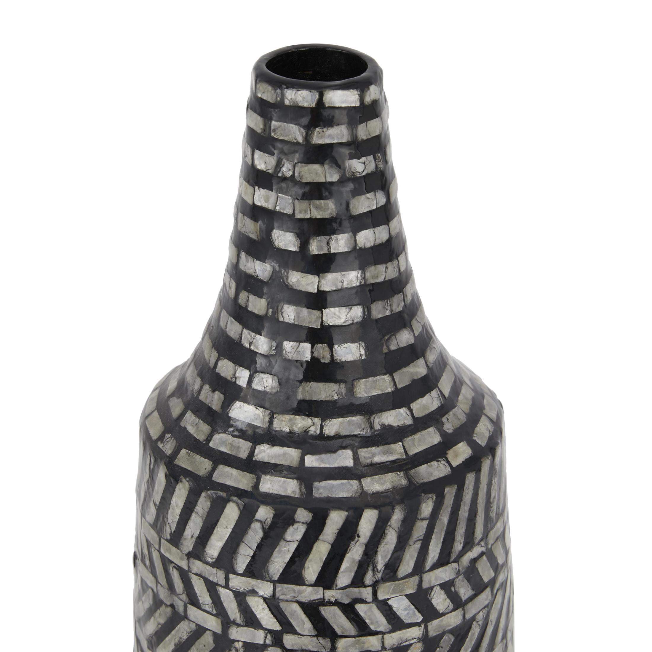 DecMode 22" Tribal Handmade Black Mother of Pearl Shell Vase