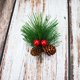 thumbnail image 1 of ¡Ofertas de Navidad! Adornos navideños Bixock de 8,5 cm (3,34 pulgadas). Ramas artificiales, agujas de pino, bayas y estróbilo. Ideales para decorar tu escritorio., 1 of 5