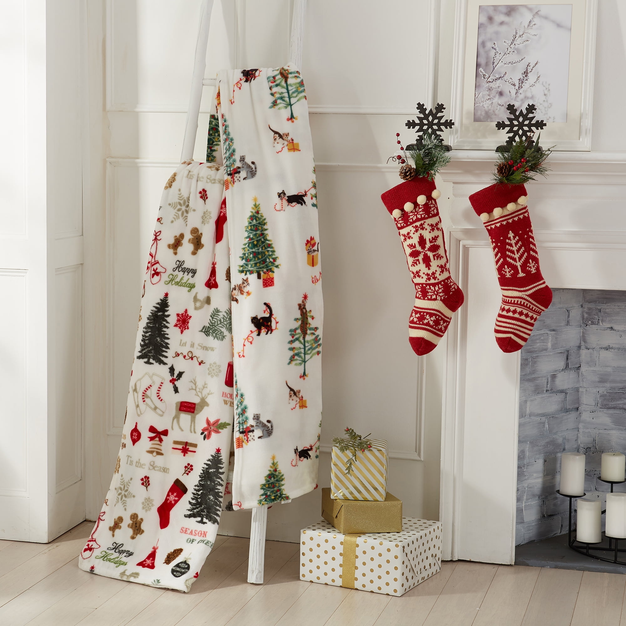 Great Bay Home Velvet Plush Fleece Holiday Printed Warm and Cozy Bed Blanket  (Twin, Holiday Cats)