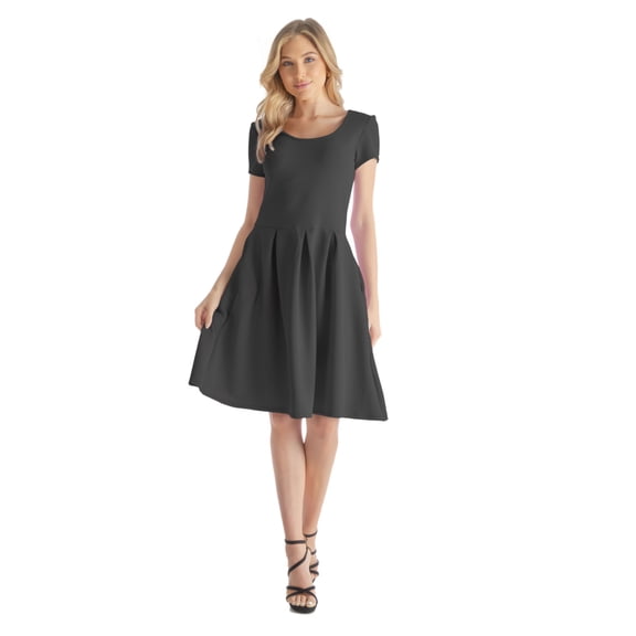 Womens Scoop Neck Knee Length Pleated Pocket Dress