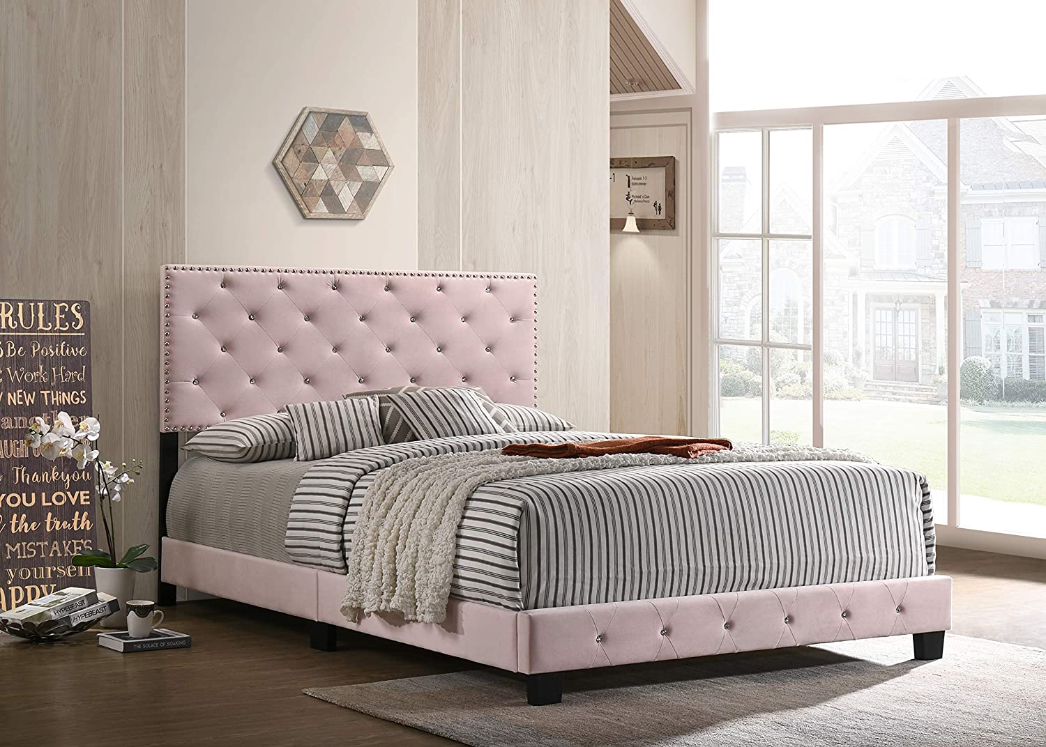 Glory Furniture Suffolk Queen Bed in Pink Color