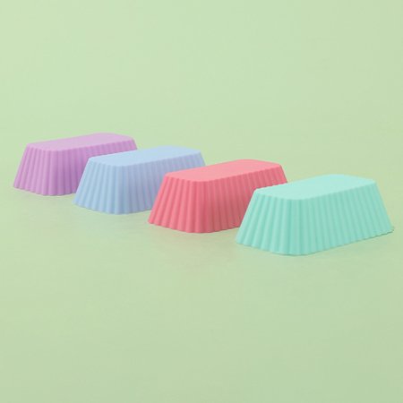 Versatile and Durable High-Quality Silicone Rectangular Reusable Cake Molds - Essential Baking Tool for Creating a Variety of Cupcake and Muffin Shapes - Size 8*5*2.6cm - Set of 1 Piece -