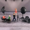 thumbnail image 1 of Figura Que Habla Escena Muñeca de Resina Mini Gente Pequeña Hugo Figuras de diorama 1:64, 1 of 9