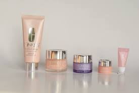 Clinique Bedtime Essentials Skincare Set