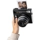 thumbnail image 5 of Cámara de película instantánea FUJIFILM Instax Square SQ40 con 3 paquetes de película instantánea (60 exposiciones) bolsa de viaje y kit de limpieza de lentes, 5 of 9