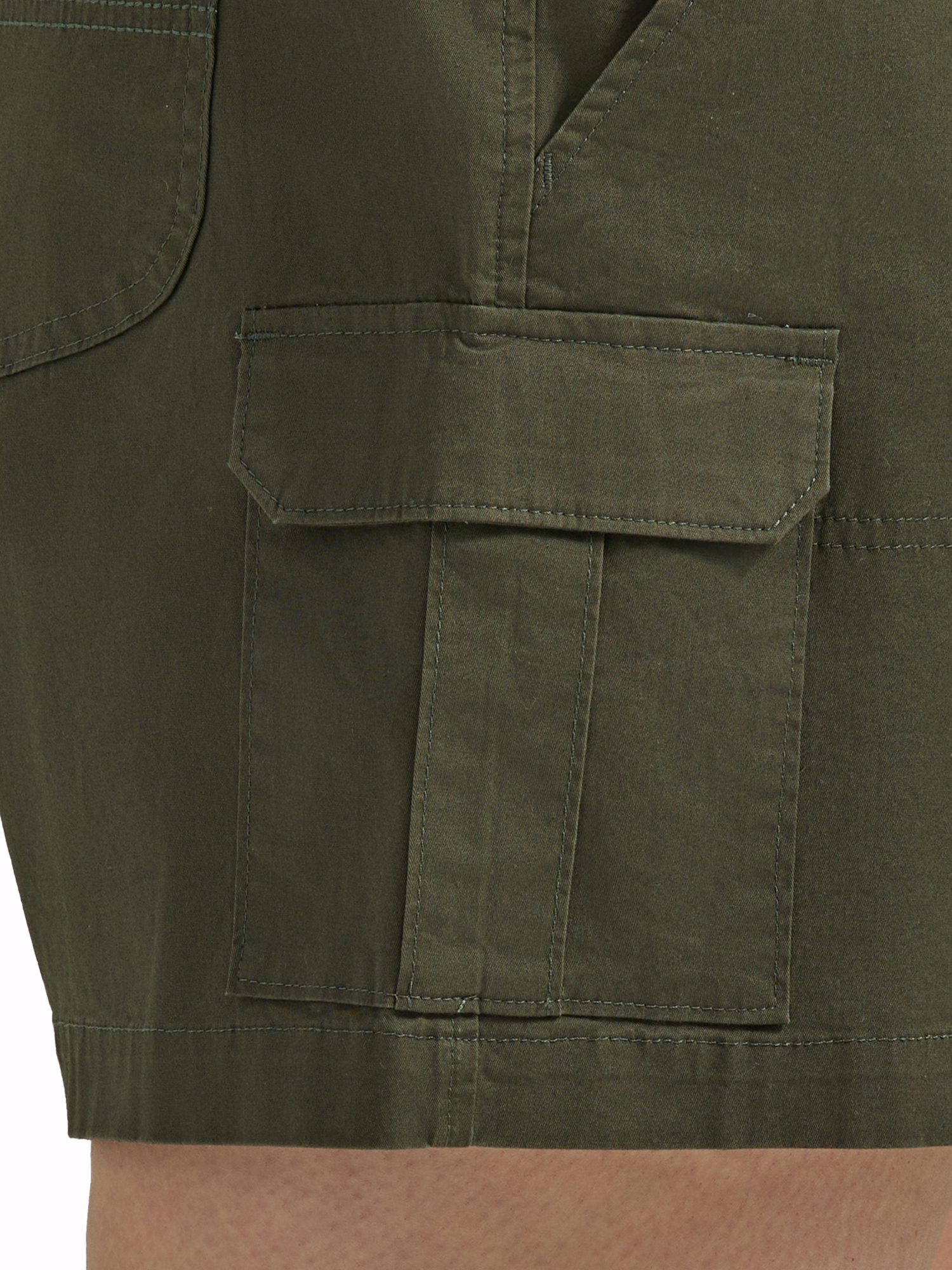 Lee® Plus Mid Rise Cargo Short
