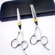 thumbnail image 3 of Tijeras profesionales para el cabello - - Tijeras premium para corte de cabello para salón y uso doméstico, 3 of 5