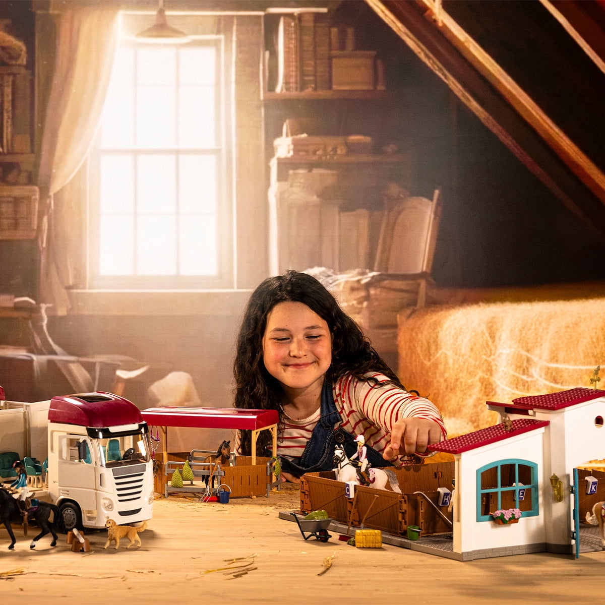 Schleich Horse Club - 179PC Peppertree Riding Arena Playset with Horses, Riders, Dressage Cards and Accessories - Horse Figures and Toys for Kids 5+ - 42639