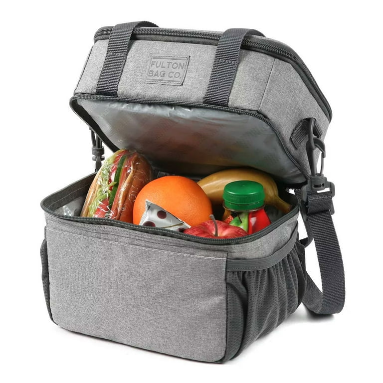 Everton Crest Lunchbag & Bottle Holder- 24w X 19.5h X 8d Cm