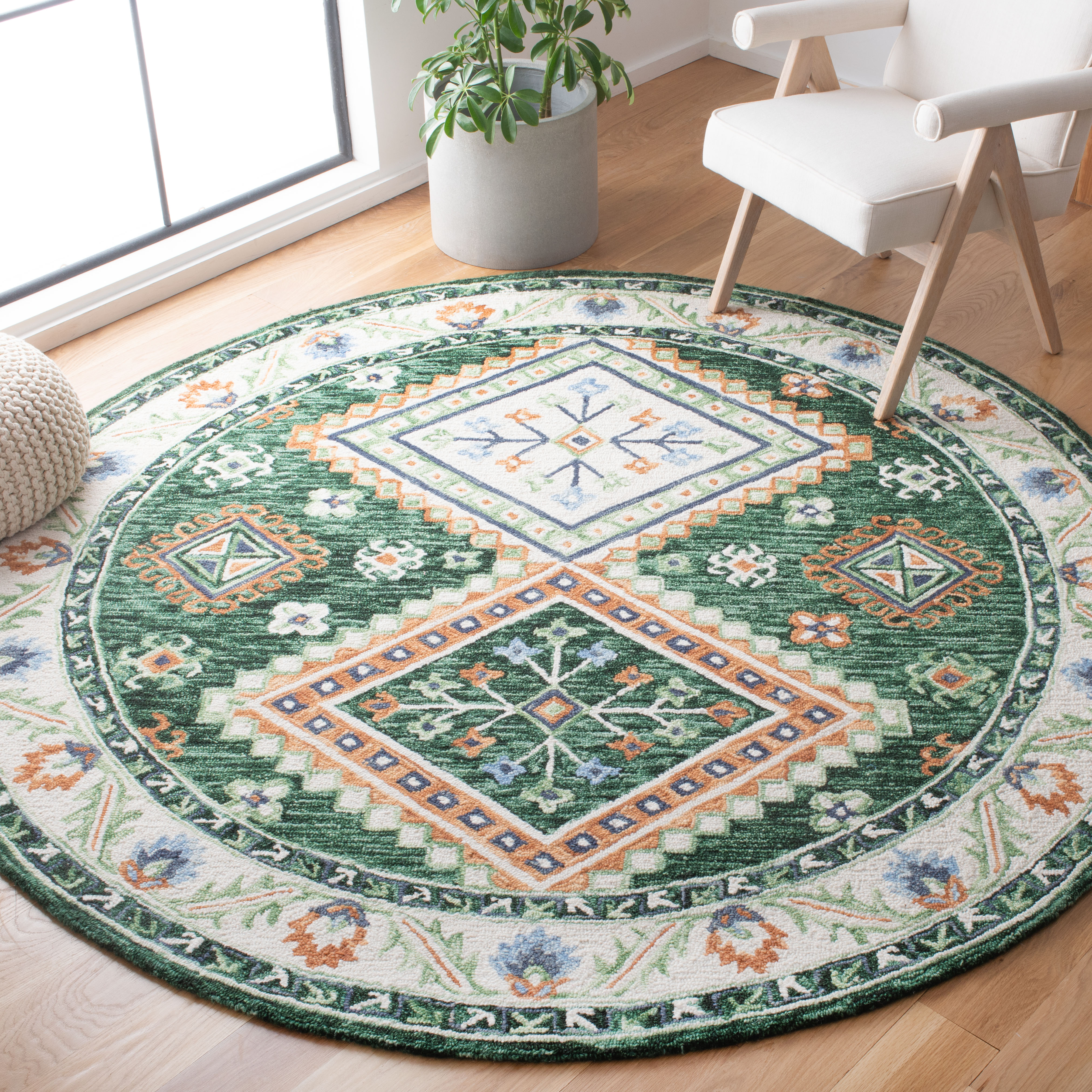SAFAVIEH Aspen Dedrick Southwestern Wool Area Rug, Green/Ivory, 7' x 7' Round