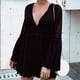 thumbnail image 4 of Vestido de manga larga con cuello en V para mujer, dobladillo con volantes, vestido corto informal, falda de playa, 4 of 6