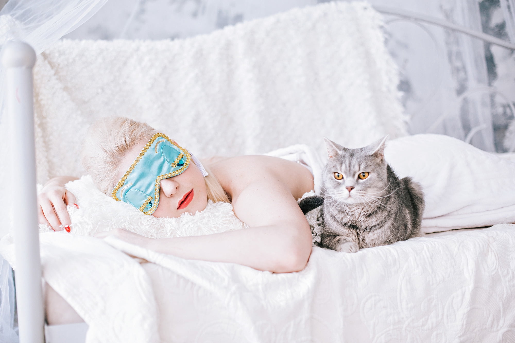 Breakfast at Tiffany Inspired Sleep Eye Mask and Tassel Earplugs Set for Women Audrey Hepburn style