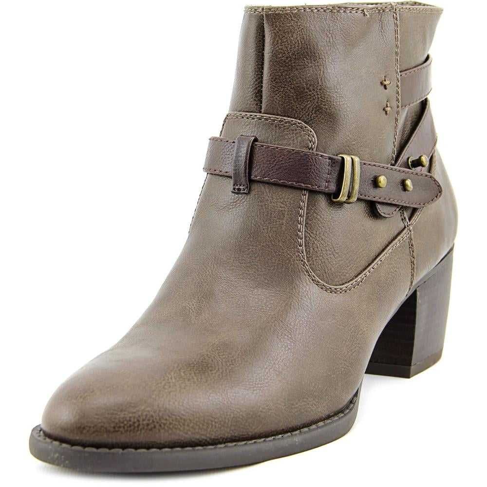 White Mountain Womens ROTARY Leather Round Toe Ankle Cowboy Boots