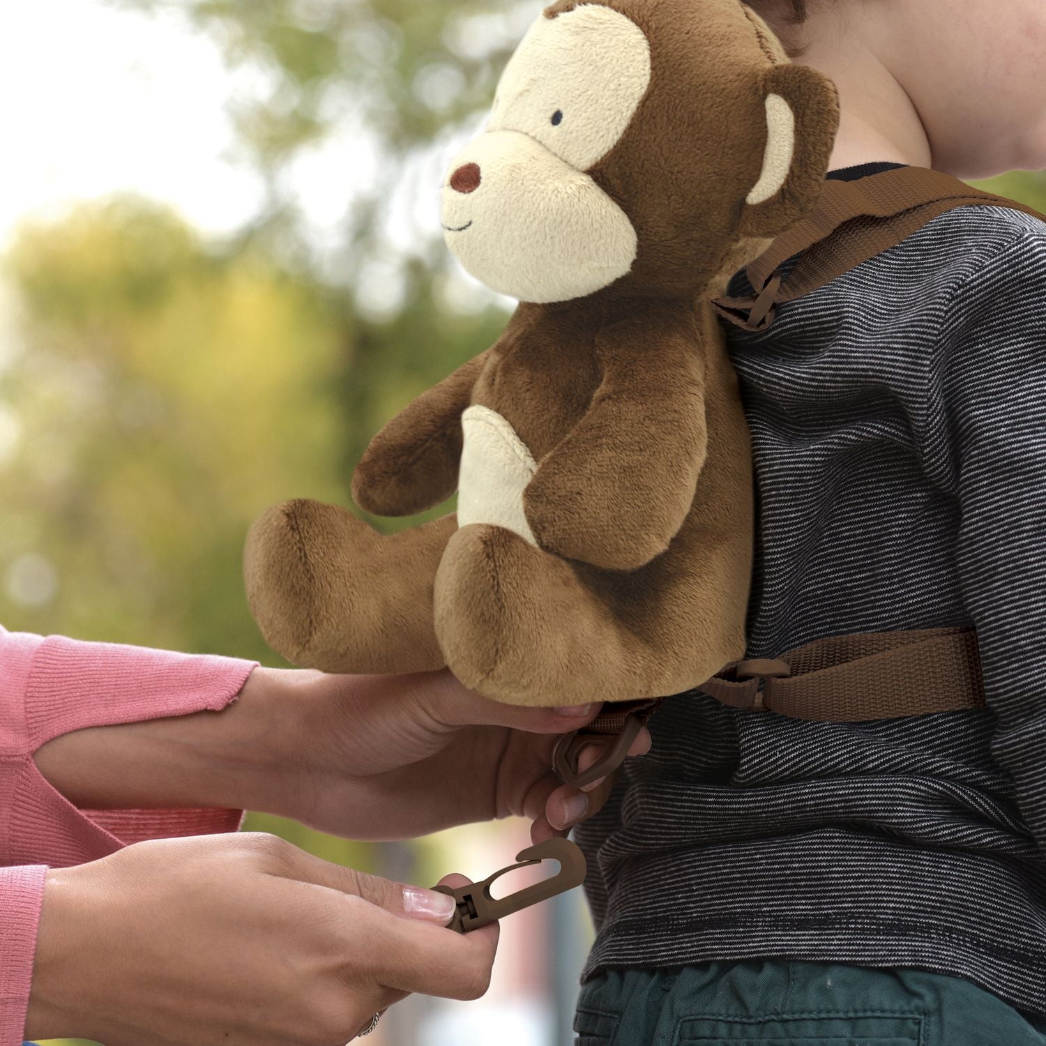 On the Goldbug 2-in-1 Safety Security Harness Buddy