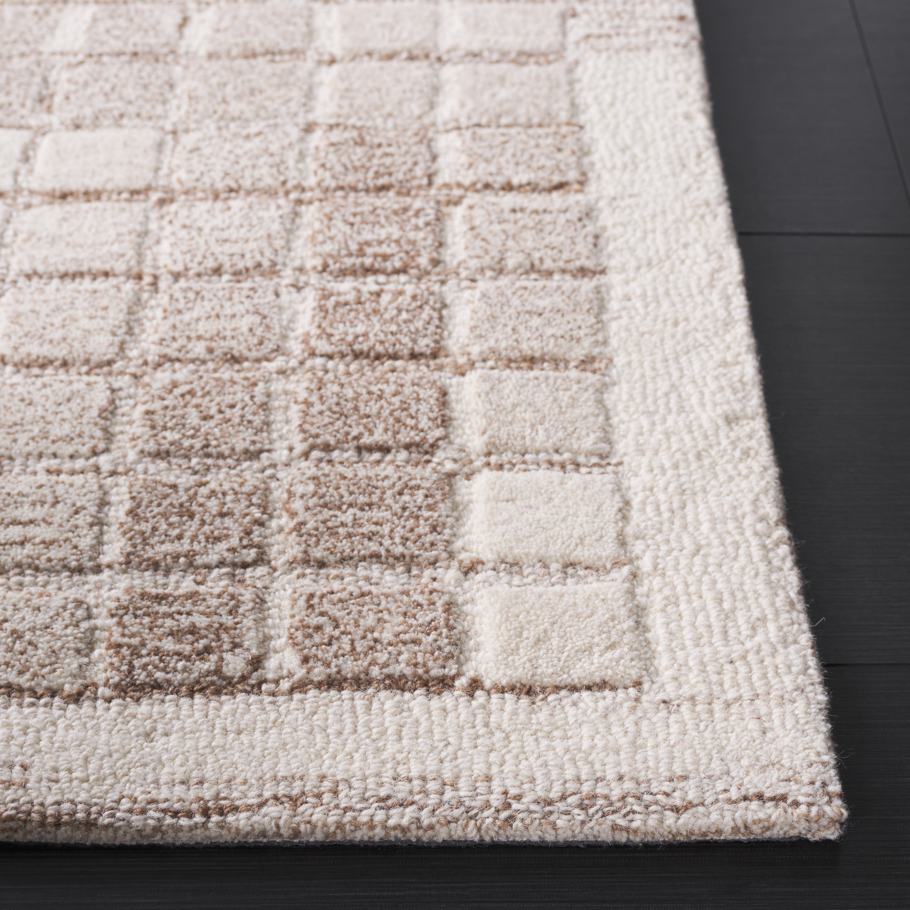 SAFAVIEH Ebony Risto Geometric Area Rug, Ivory/Brown, 6' x 9'