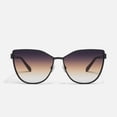 thumbnail image 1 of Quay Australiana en Persecución Cat Eye Sunglasses, Negro/amapola Del Anochecer, 1 of 3