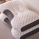 thumbnail image 5 of Almohada delicada y transpirable para hotel, paquete familiar de 2, suave., 5 of 6