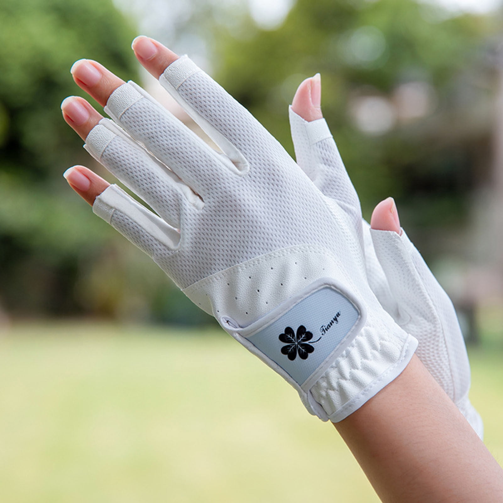Sportteer Men Women Golf Gloves 1 Pair Golf -slip Silicone Sweat-absorbing Breathable Touch Screen Men Women Left Right Hand Outdoor Sports Breathable Golf Gloves