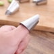 thumbnail image 4 of Protector Dedos para Pelar Frutas 3 Uds Kuymtek Acero Inoxidable, 4 of 9