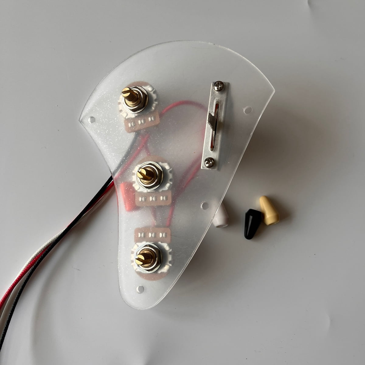 Prewired Loaded Guitar Stratocaster Pickguard Acrylic 250K Brass Copper Shaft Pots CDE Orange 473K 200V Caps Guitar Accessories