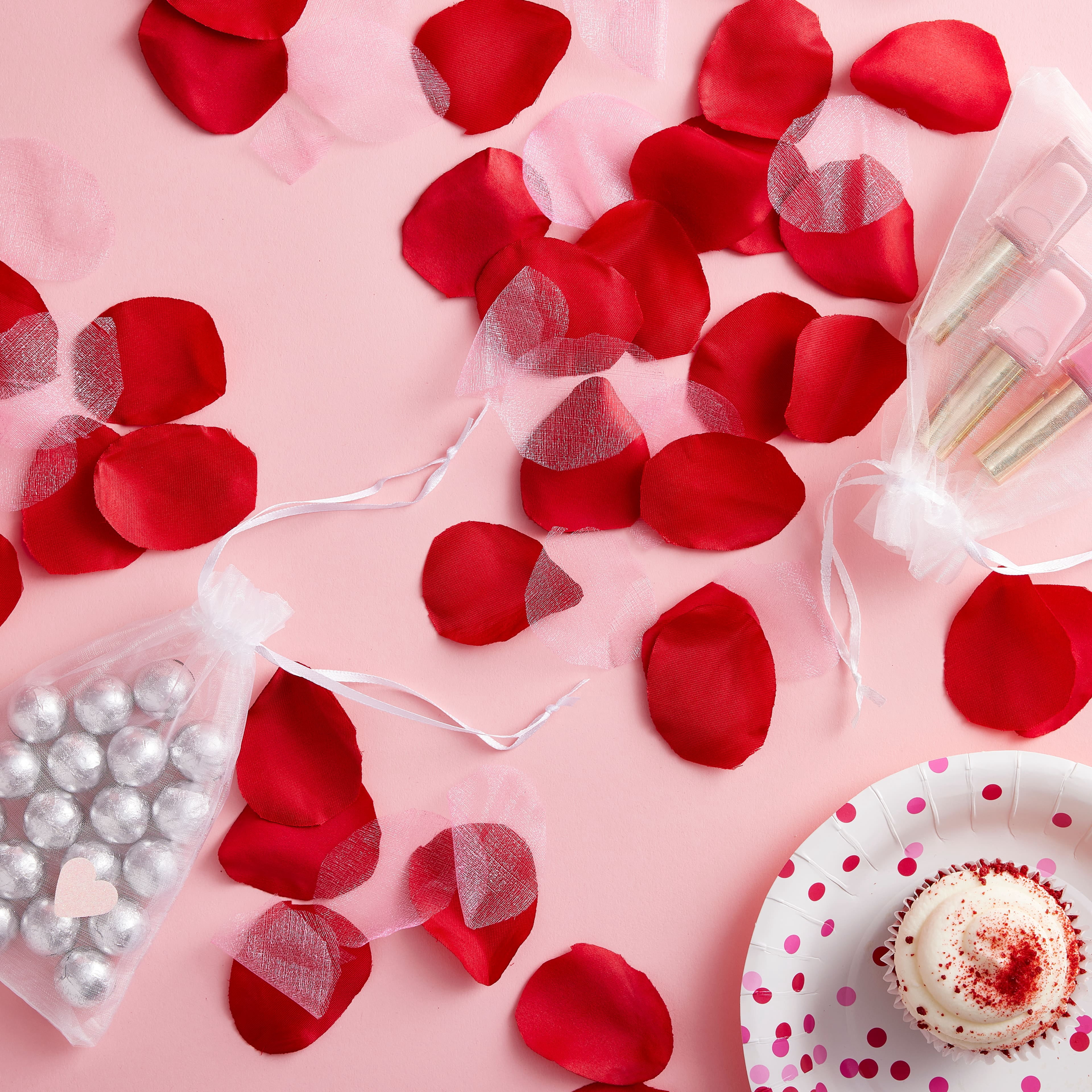 Rose Petal Decoration Ideas