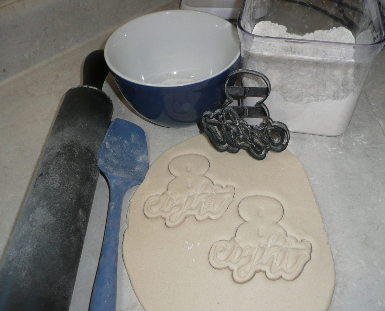 Details about   NUMBER EIGHT 8 WITH WORD LETTERED BIRTHDAY ANNIVERSARY COOKIE CUTTER USA PR2409 