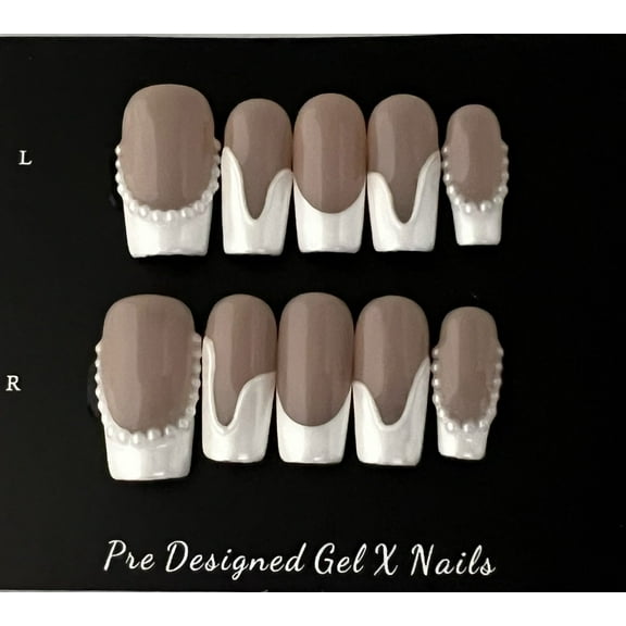 Pre-Designed Gel-X Nails – Elegant Pearl White French Tip