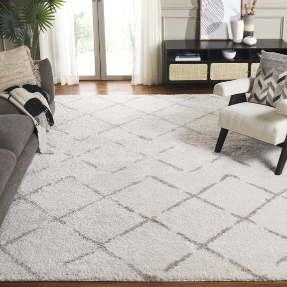 SAFAVIEH Arizona Zarif Geometric Shag Area Rug, Ivory/Beige, 6'7" x 9'2"