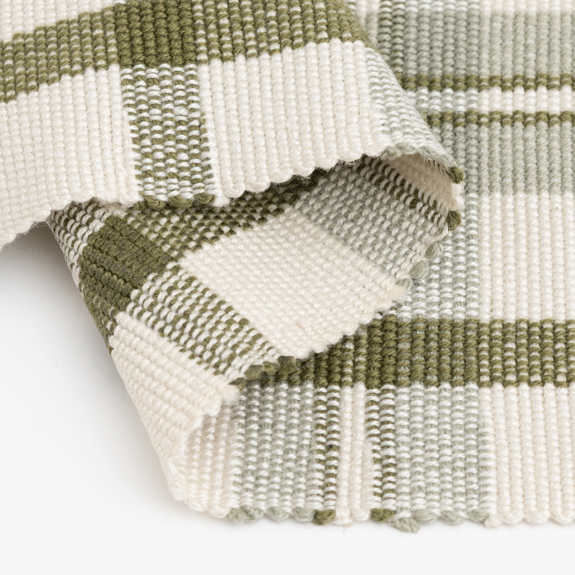 Mainstays Green Plaid Outdoor Layering Rug, 24"x36"