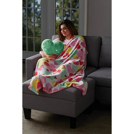 Way to Celebrate Hearts Throw with Light Up Pillow Set, 2 Piece