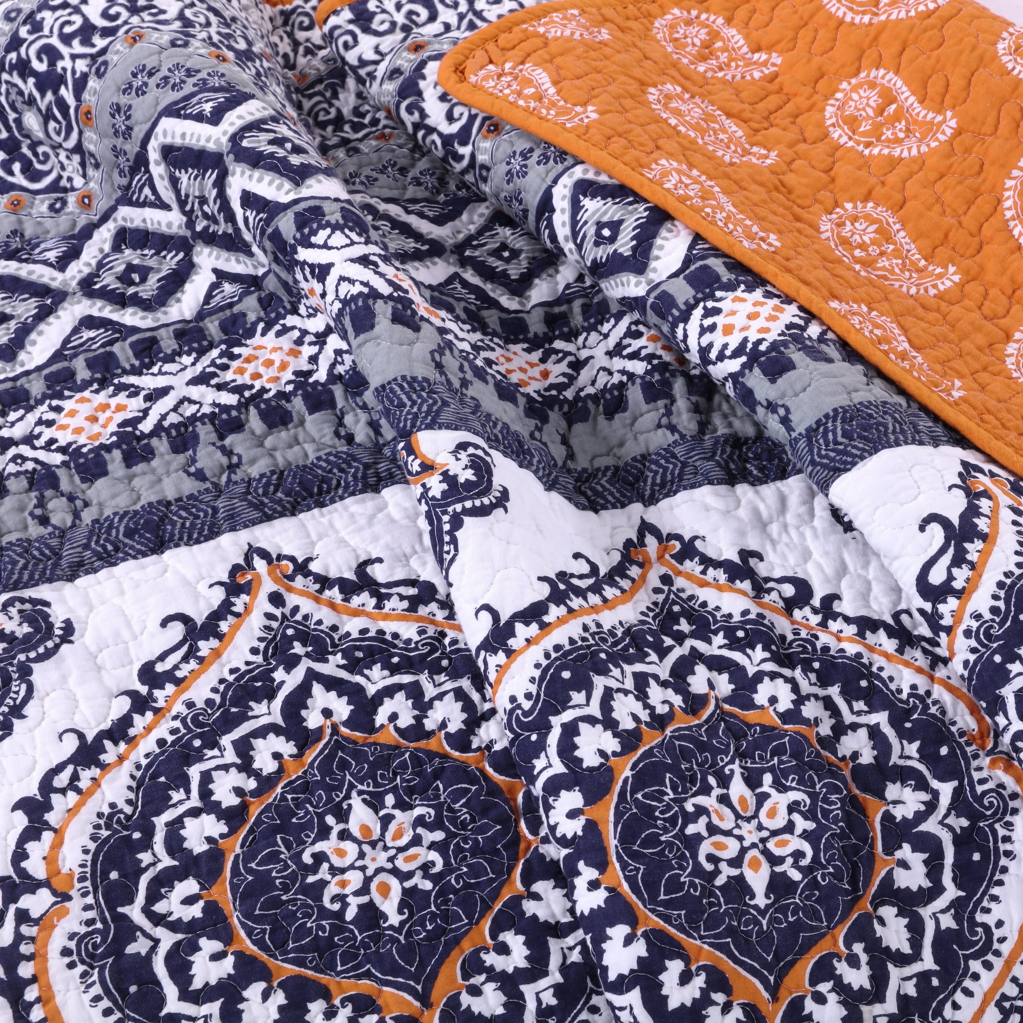 Global Trends Maya 100% Cotton Reversible Medallion and Paisley Quilt Set, 3-Piece King/Cal King