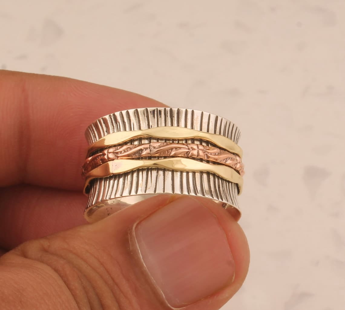 SS DESIGNS- Textured Solid 925 Fidget Spinner Ring – Handmade Anxiety Relief Band for Men & Women, Engraved Stress-Relief Meditation Ring,