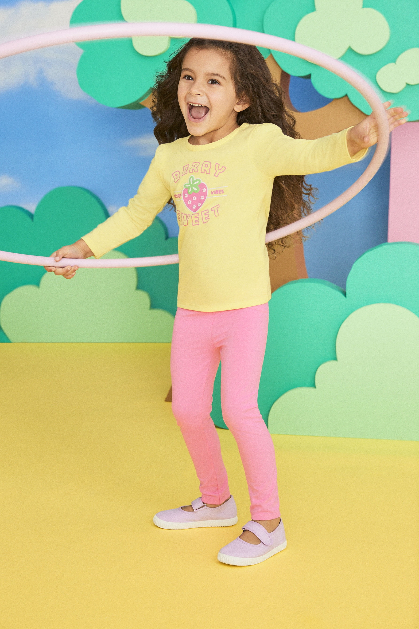 Garanimals Toddler Girl Long Sleeve Graphic T-Shirt, Sizes 18M-5T