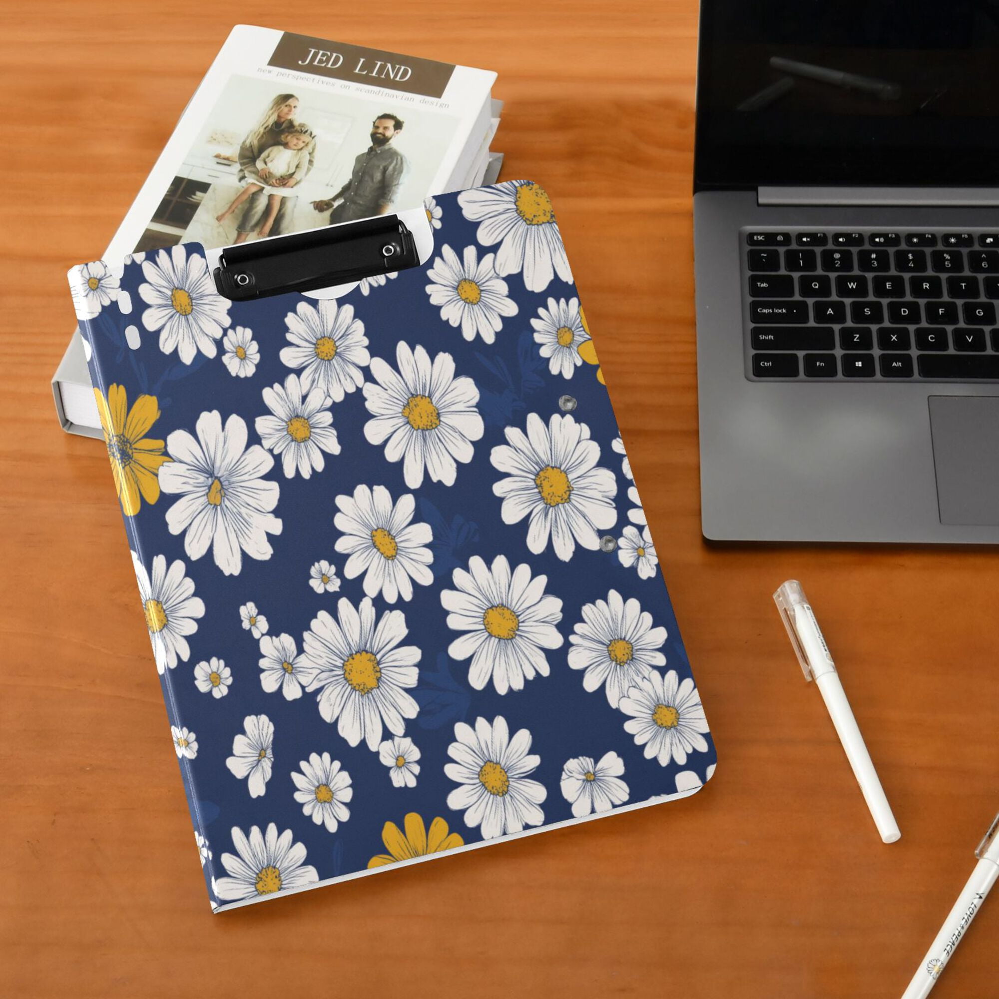 FORMRS A4 Clipboard Folder with Pen Holder Horizontal Foldable School Office Binder, Retro Daisy Pattern