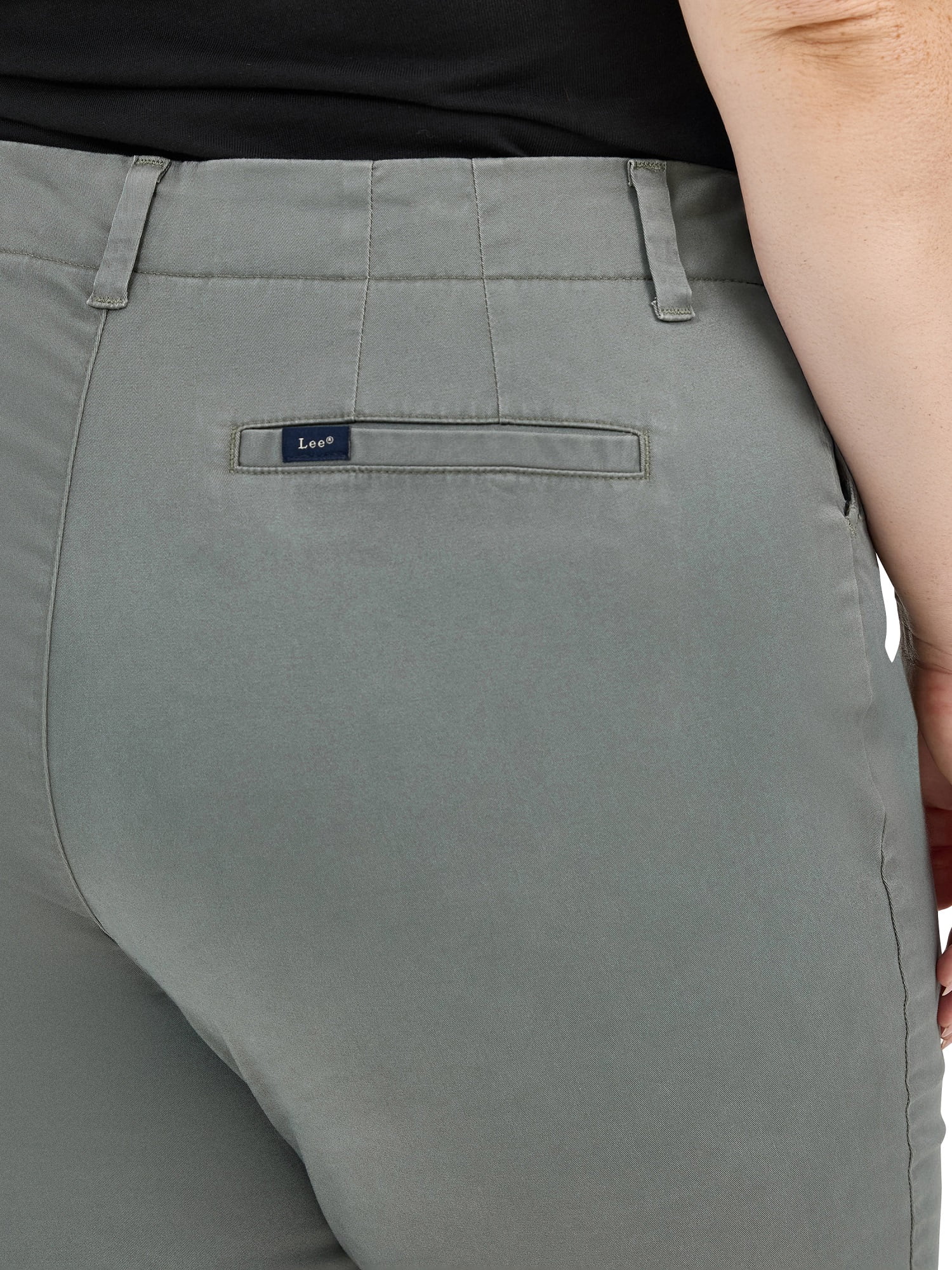 Lee Women's Plus Size 9" Chino Bermuda Shorts