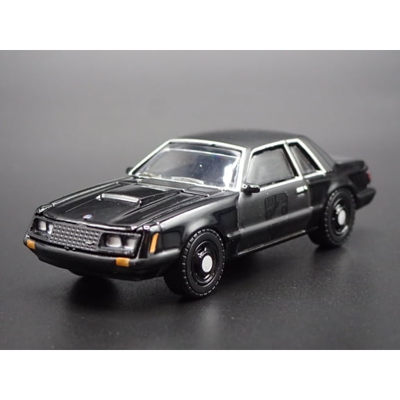 Open Box 1982 82 FORD MUSTANG SSP POLICE FOX BODY 1:64 SCALE DIORAMA DIECAST MODEL CAR