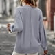 thumbnail image 4 of Blusa de algodón y poliéster con escote en V para mujer, color gris, informal, de corte holgado y hombros caídos, 4 of 6