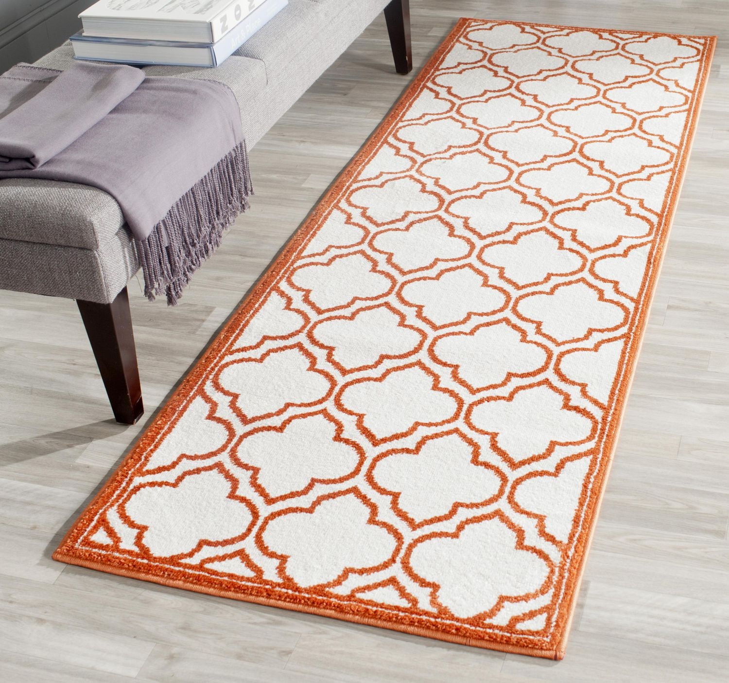 Safavieh Amherst Wilson Geometric Area Rug