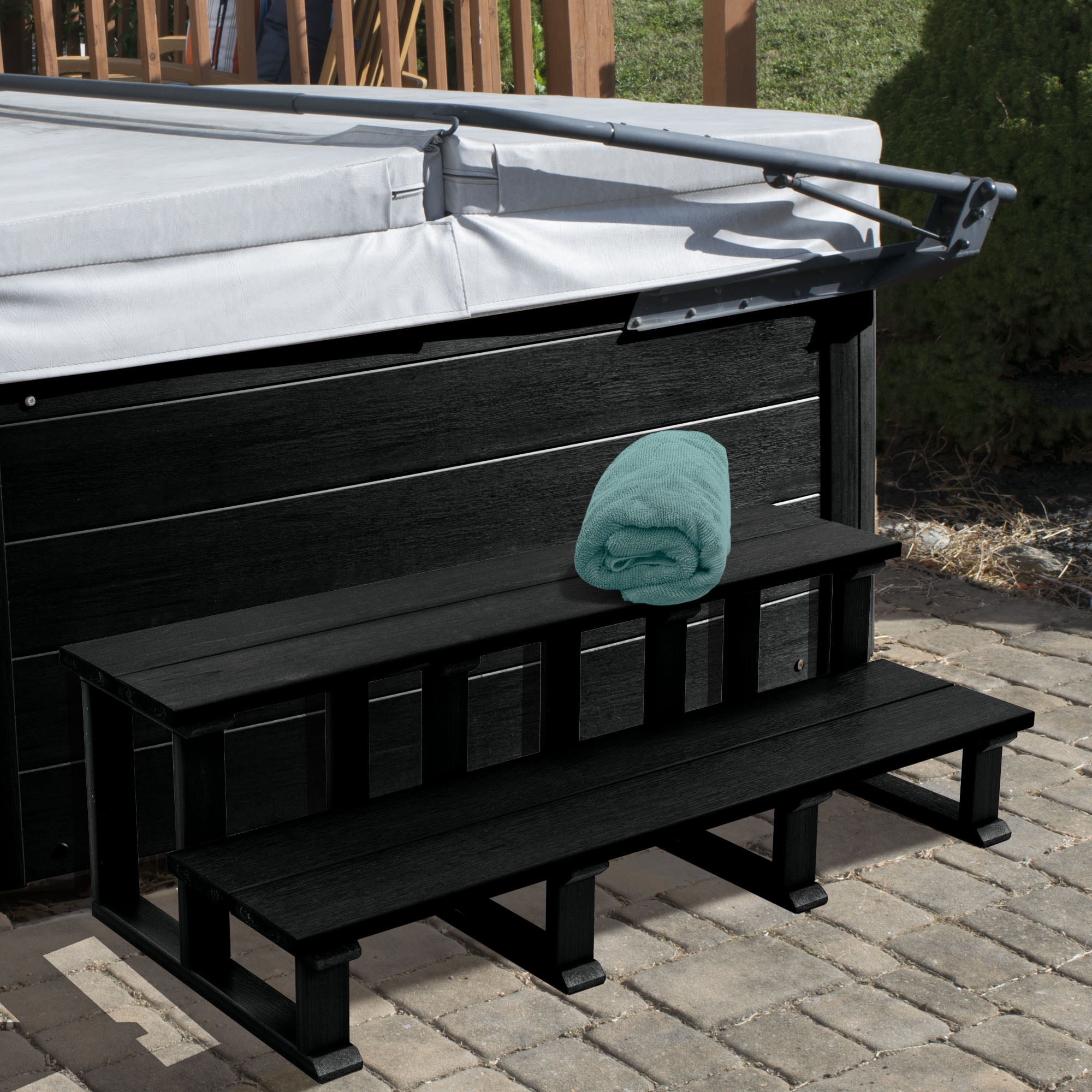 Highwood Hot Tub, Two Tier Steps - 48" Wide, Outdoor, Eco-friendly, Synthetic Wood