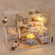 thumbnail image 5 of Casa de muñecas de madera JAAS con muebles juguetes educativos y pegamento, 5 of 5