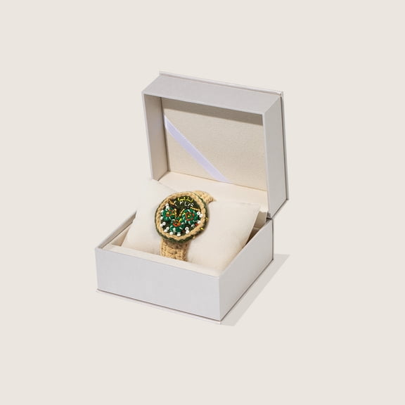 Handmade Crochet Bracelet Plush Toy – Watch-Style Knitted Ornament, Cute Yarn Bracelet for Birthday, Christmas, Valentine’s Day, or Holiday Gift – Unique Handmade Present for Him & Her